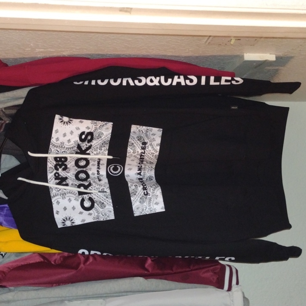 New Crooks & castle black hoodie Xl